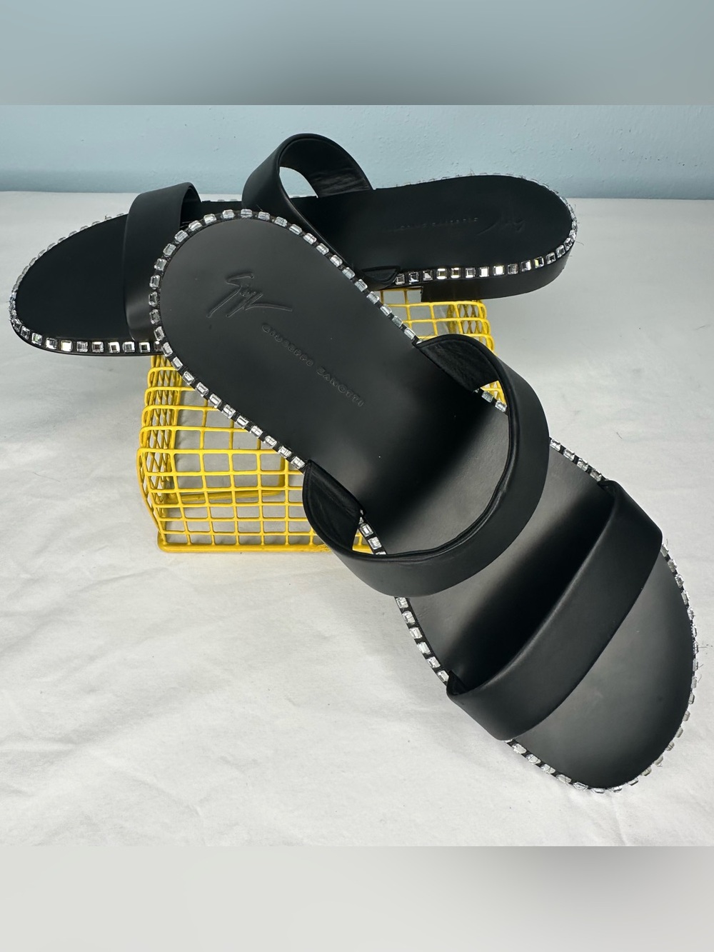 Giuseppe Zanotti Crystal-Trim Slide Sandals